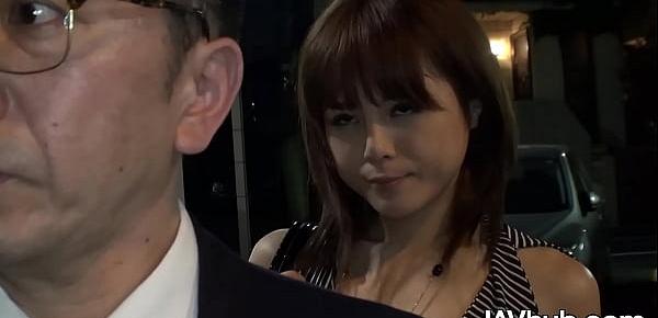  JAVHUB Erena Mizuhara jerks one guy and fucks another